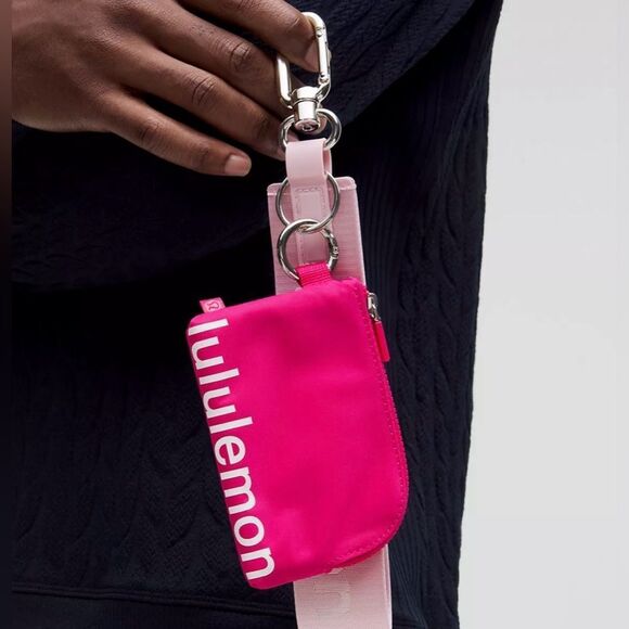 Lululemon Clippable Card Pouch - Picture 5 of 12